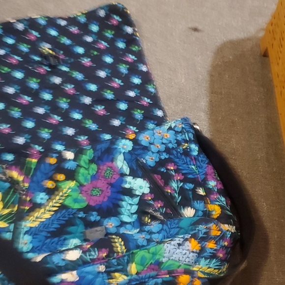 Vera Bradley over the shoulder back pack - Picture 2 of 2